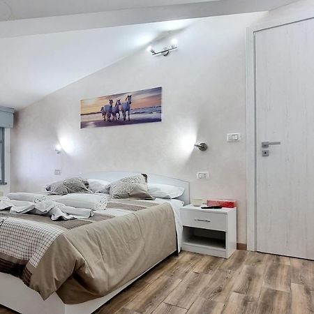 Guest Holiday Mandra 12 E 13 Reggio Emilia Exterior foto