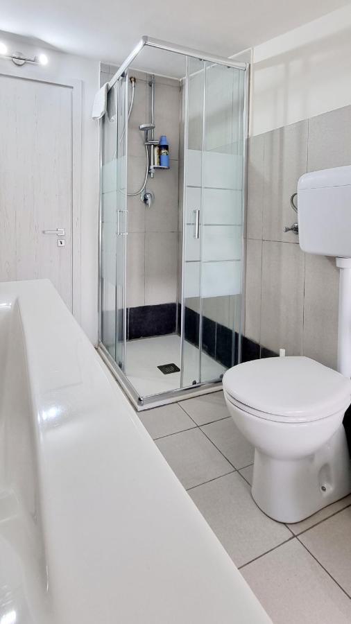 Guest Holiday Mandra 12 E 13 Reggio Emilia Exterior foto